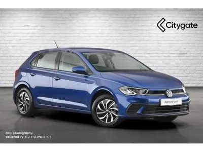 Used VW Polo Life 80 HP (58 kW) 2023 Blue Hatchback