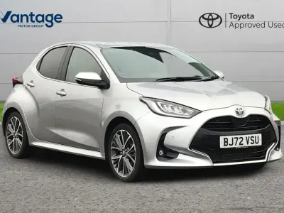 Used Toyota Yaris 113 HP (83 kW) 2022 Silver Hatchback