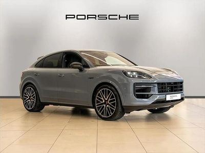 Usado Porsche Cayenne Black Edition 464 HP (341 kW) 2025 Cinzento SUV