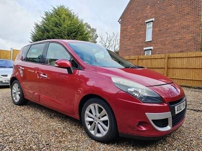 Used Renault Scénic III Privilege 2010 Red MPV