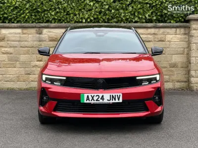 Used Vauxhall Astra Ultimate 113 kW (154 HP) 2024 Red Estate