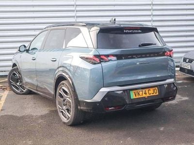 Peugeot e-5008