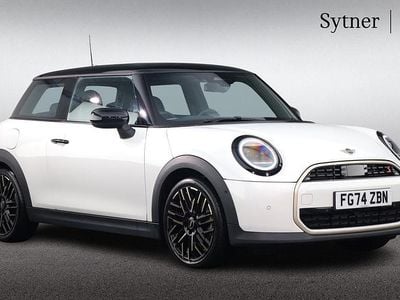 White Used 2024 Mini Cooper S Hatch Hatchback | £25,000 (A bit pricey)