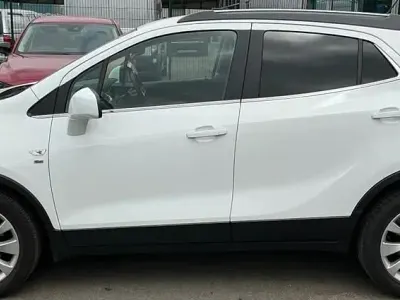 Used Vauxhall Mokka 130 HP (95 kW) 2015 Summit white SUV