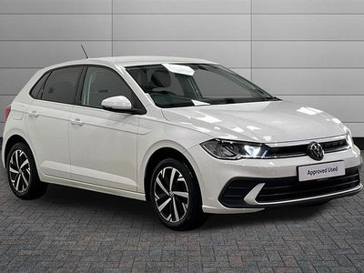 Used VW Polo Life 95 HP (69 kW) 2023 Pure white Hatchback