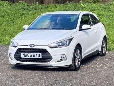 Used Hyundai i20 SE 2016 White Coupe