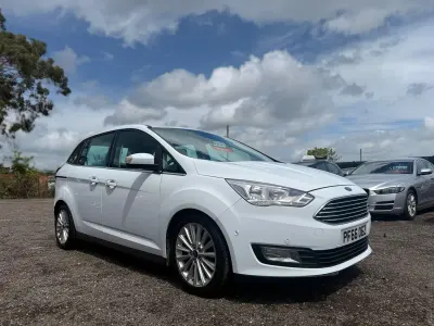Used Ford Grand C-Max Titanium 120 HP (88 kW) 2016 White MPV