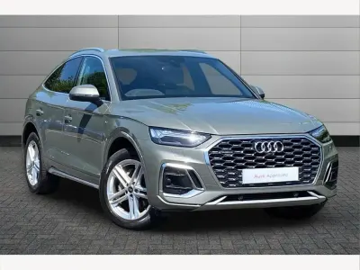 Begagnad Audi Q5 S-Line 265 HK (194 kW) 2023 Grå SUV