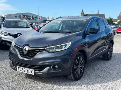Begagnad Renault Kadjar Signature 130 HK (95 kW) 2016 Grå SUV