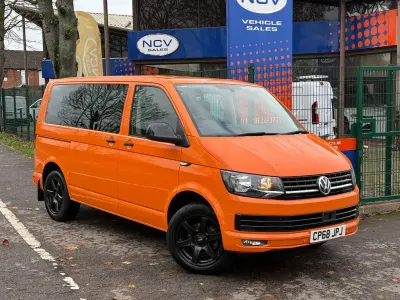 Begagnad VW Transporter S 2018 Orange Van