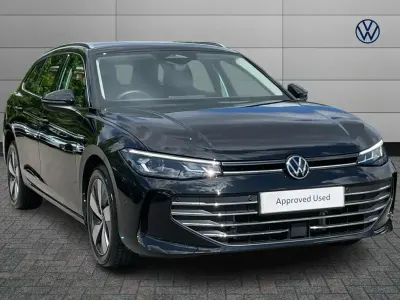 Usado VW Passat Life 204 HP (150 kW) 2025 Preto Carrinha