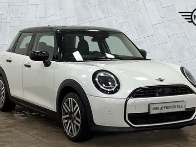 Used Mini Cooper Hatch 113 kW (154 HP) 2025 White Hatchback