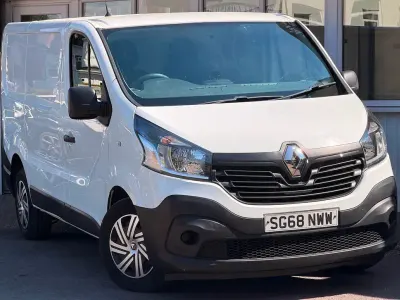 Used Renault Trafic Business 2018 White MPV