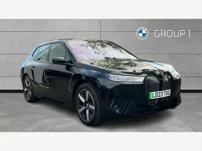 Usado BMW iX M Sport 239 kW (326 HP) 2023 Preto SUV
