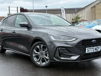 Used Ford Focus ST-Line 125 HP (91 kW) 2023 Grey Hatchback