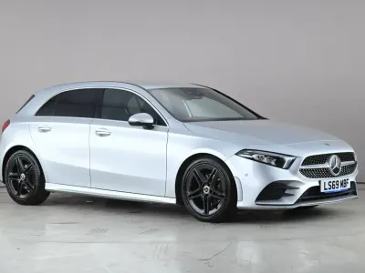 Second-hand Mercedes A200 AMG line 2019 Argintiu Hatchback