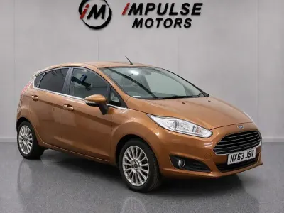 Used Ford Fiesta Titanium 125 HP (91 kW) 2013 Bronze Hatchback