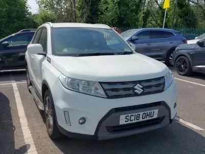 Gebraucht Suzuki Vitara SZ-T 120 PS (88 kW) 2018 Weiß SUV