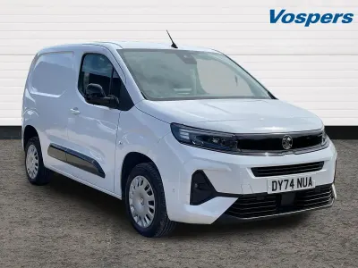 Used Vauxhall Combo 100 HP (73 kW) 2024 White MPV
