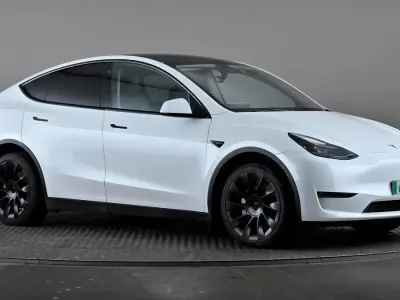 Begagnad Tesla Model Y Long Range AWD 282 kW (384 HK) 2022 Vit SUV