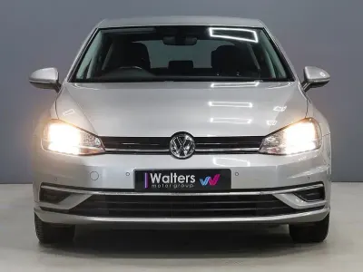 Used VW Golf VII SE 110 HP (80 kW) 2017 Silver Hatchback