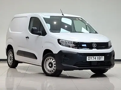 Used Vauxhall Combo 100 HP (73 kW) 2024 White MPV