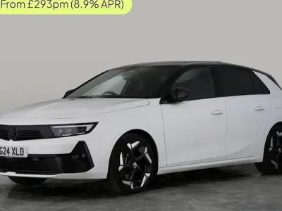 Begagnad Vauxhall Astra GSe 224 HK (164 kW) 2023 Vit Halvkombi