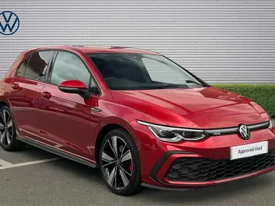 Used VW Golf VIII GTD 200 HP (147 kW) 2022 Kings red metallic black  Hatchback