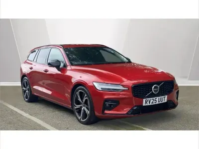 Used Volvo V60 Ultra 197 HP (144 kW) 2025 Red Estate