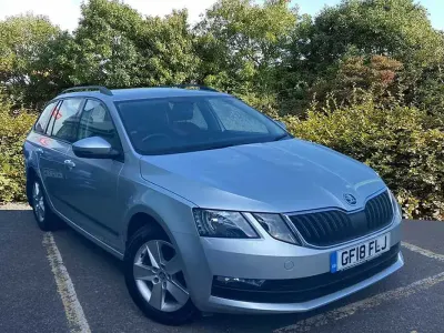 Używany Skoda Octavia 85 KM (62 kW) 2018 Srebrny Kombi