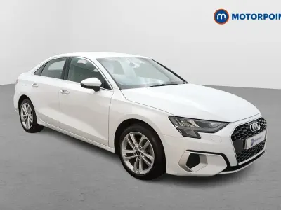 Usado Audi A3 Sport 150 HP (110 kW) 2023 Branco Sedan