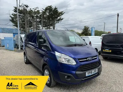 Usado Ford Transit Custom Limited 130 CV (95 kW) 2018 Azul Van