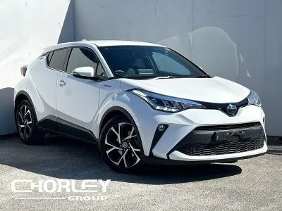 Second-hand Toyota C-HR Design 122 CP (89 kW) 2022 Alb SUV