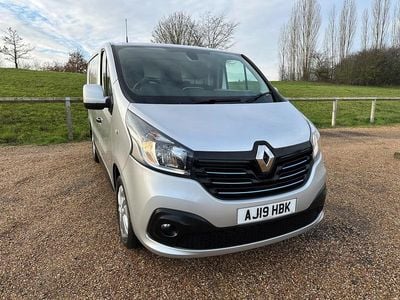Silver Used 2019 Renault Trafic MPV | £13,975 (Good price)