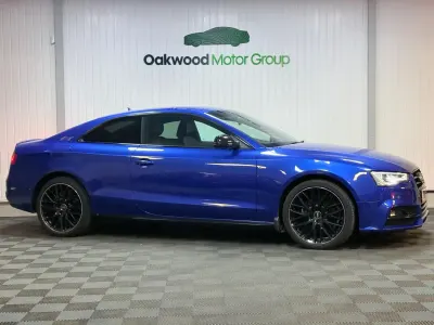 Second-hand Audi A5 Black Edition 177 CP (130 kW) 2015 Albastru Coupe