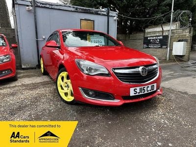 Second-hand Vauxhall Insignia SRi 163 CP (119 kW) 2015 Roșu Hatchback