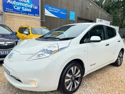 Used Nissan Leaf Tekna 30 kW (41 HP) 2016 Hatchback
