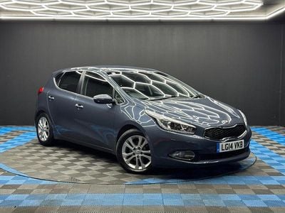 Blue Used 2014 Kia Ceed Hatchback | £4,490 (Fair price)