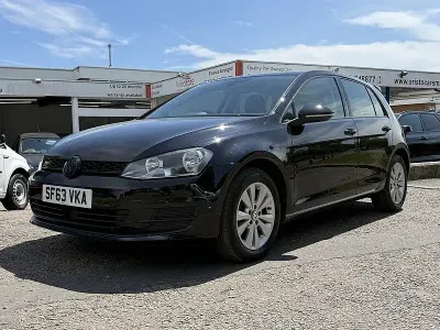 Used VW Golf VII SE 103 HP (75 kW) 2013 Black Hatchback