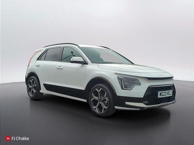 Used Kia Niro 2023 White SUV