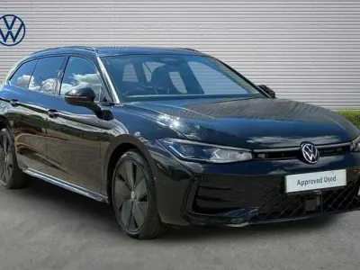 New VW Passat R-line 204 HP (150 kW) 2026 Black Estate