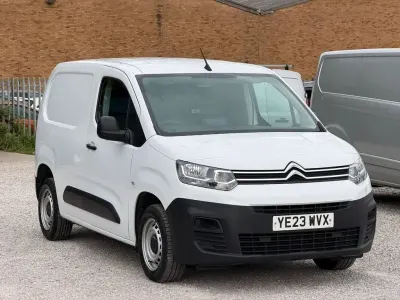 Usado Citroën Berlingo 100 HP (73 kW) 2023 Branco Monovolume