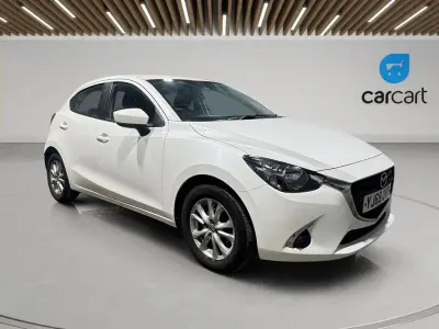 Used Mazda 2 90 HP (66 kW) 2019 White Hatchback