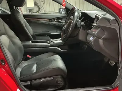 Used Honda Civic EX 2019 Red Hatchback
