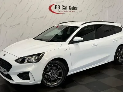 Used Ford Focus ST-Line 125 HP (91 kW) 2019 White Estate