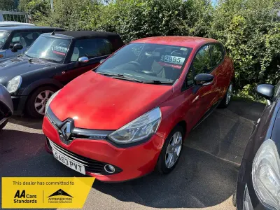 Used Renault Clio Dynamique 90 HP (66 kW) 2013 Red Hatchback