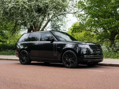 Used Land Rover Range Rover HSE 440 HP (323 kW) 2023 Black SUV