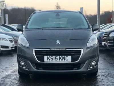 Używany Peugeot 5008 Allure 163 KM (119 kW) 2015 Szary Minivan