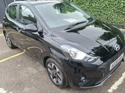 New Hyundai i10 Advanced 63 HP (46 kW) 2026 Black Hatchback