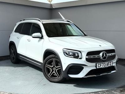 Mercedes GLB220